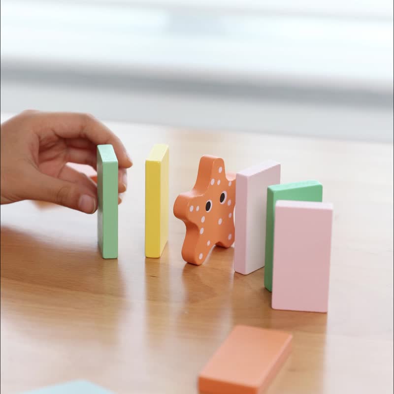 Ocean Dominoes (with storage bag) [Dominos building blocks are suitable for ages 3 and above] - ของเล่นเด็ก - ไม้ หลากหลายสี