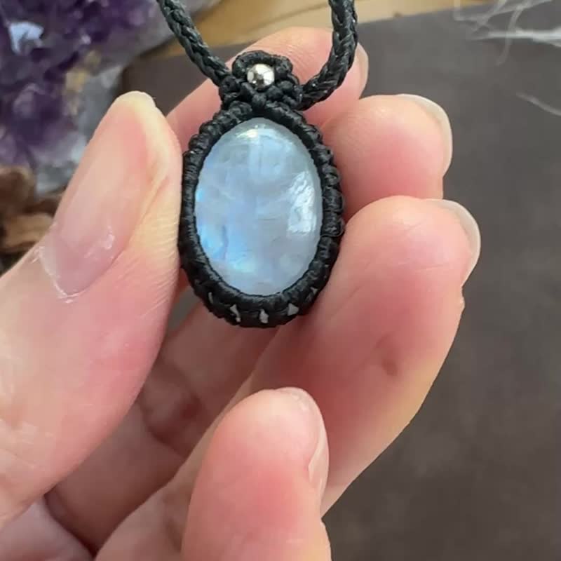 CSP90 民族風 蠟線編織 月亮石 項鍊 (可調長度) - 項鍊 - 寶石 黑色