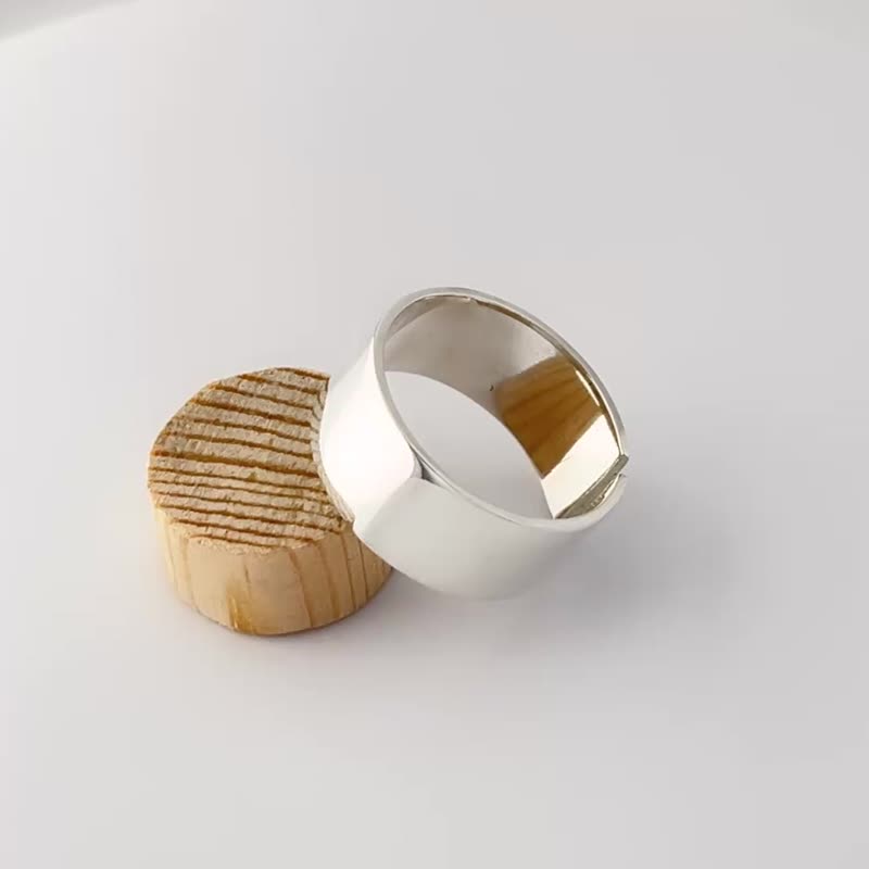 Open Ring in Mirror Polished 925 Sterling Silver 8mm, unisex - Designed in Italy - 戒指 - 純銀 銀色