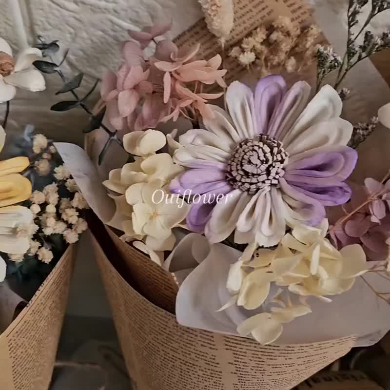 向日葵花束(含提盒) 情人節 畢業 謝師花束 生日 榮陞 退休 - 乾燥花/永生花 - 植物．花 