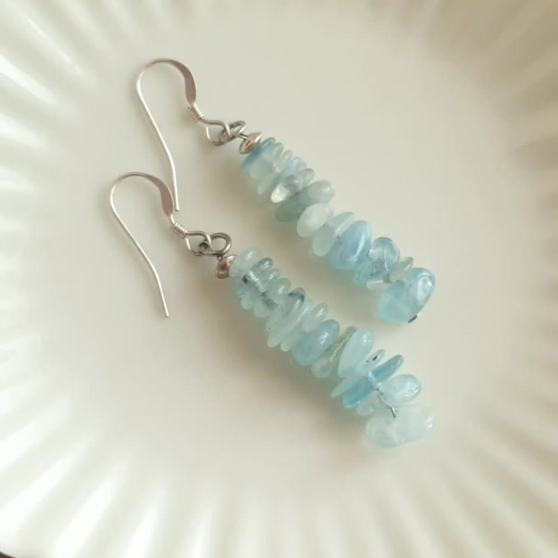 Raw Aquamarine Earrings, 925 Silver, March Birth Crystal, Christmas Gift, Pisces - 耳環/耳夾/耳骨夾 - 寶石 藍色