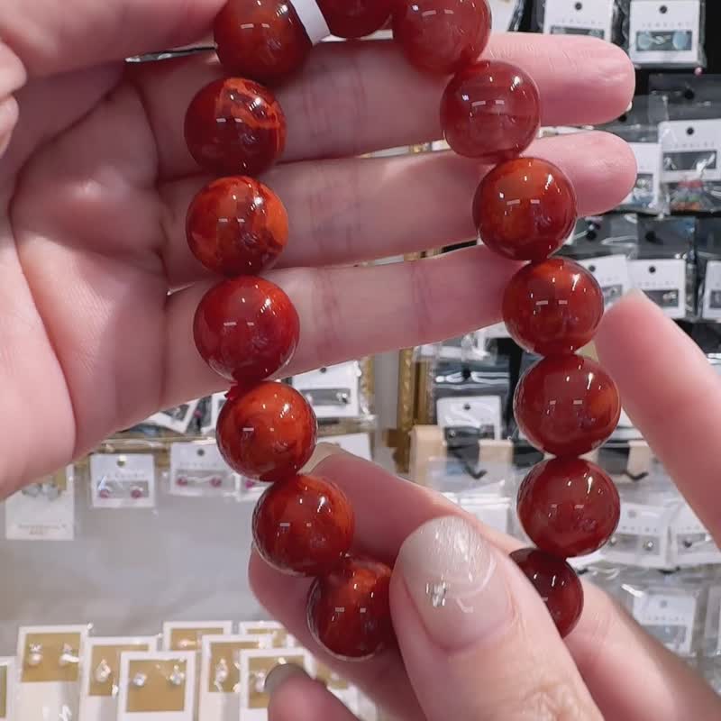 Personal use collection Flame Nanhong 14mm hand beads for body protection, safety, evil avoidance, blood circulation - สร้อยข้อมือ - คริสตัล สีแดง