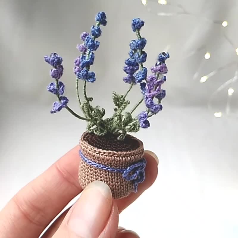 Handmade Lavender Brooch, Crochet Lavender Brooch, Lavender Pin, Han –  MiniCrochet, Mini Crochet