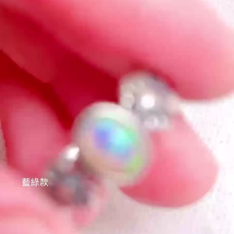 Lace woven white opal ring / opal / 925 sterling silver / cabochon gem / Opal - แหวนทั่วไป - เครื่องเพชรพลอย สึชมพู