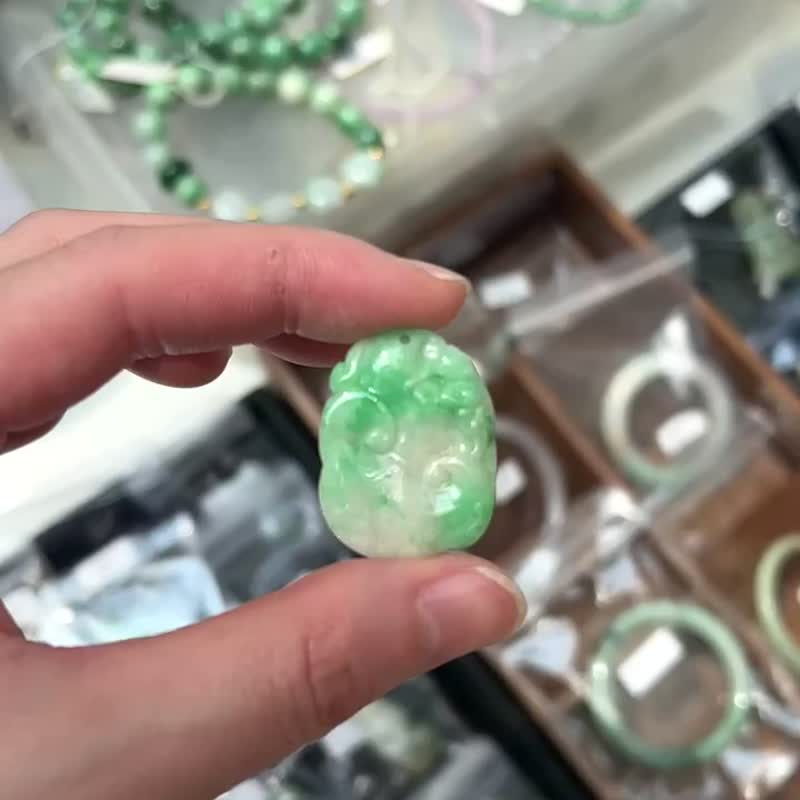 天然翡翠 緬甸 A玉 玉鐲 • 白底青如意翡翠吊墜 - 手鍊/手環 - 石頭 綠色