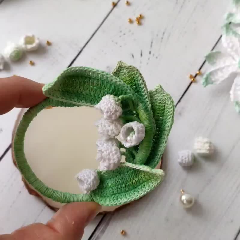 Lilly the valley PIN 鉤針圖案 鈴蘭胸針 花朵胸針 - 編織/刺繡/羊毛氈/縫紉 - 棉．麻 綠色
