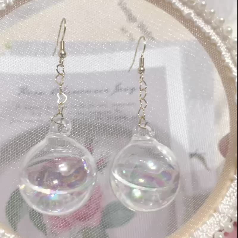 Colorful glossy transparent water polo shape/14K color-preserving crystal earrings - ต่างหู - โลหะ 