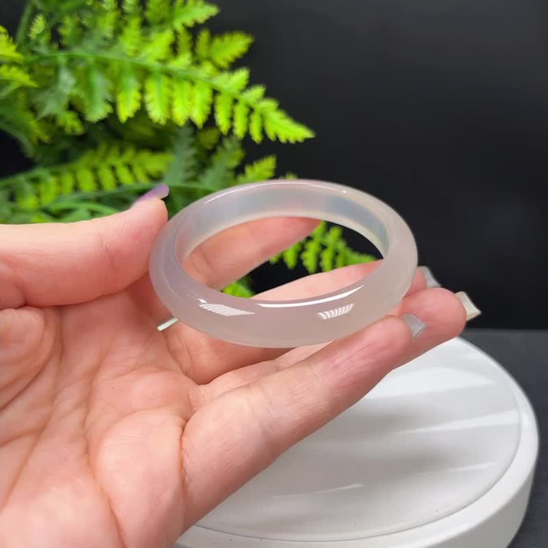 精品 淺色冰紫 瑪瑙手镯 51+MM 冰潤起光幹淨 玉髓手環 好運靈性 - 手鍊/手環 - 半寶石 