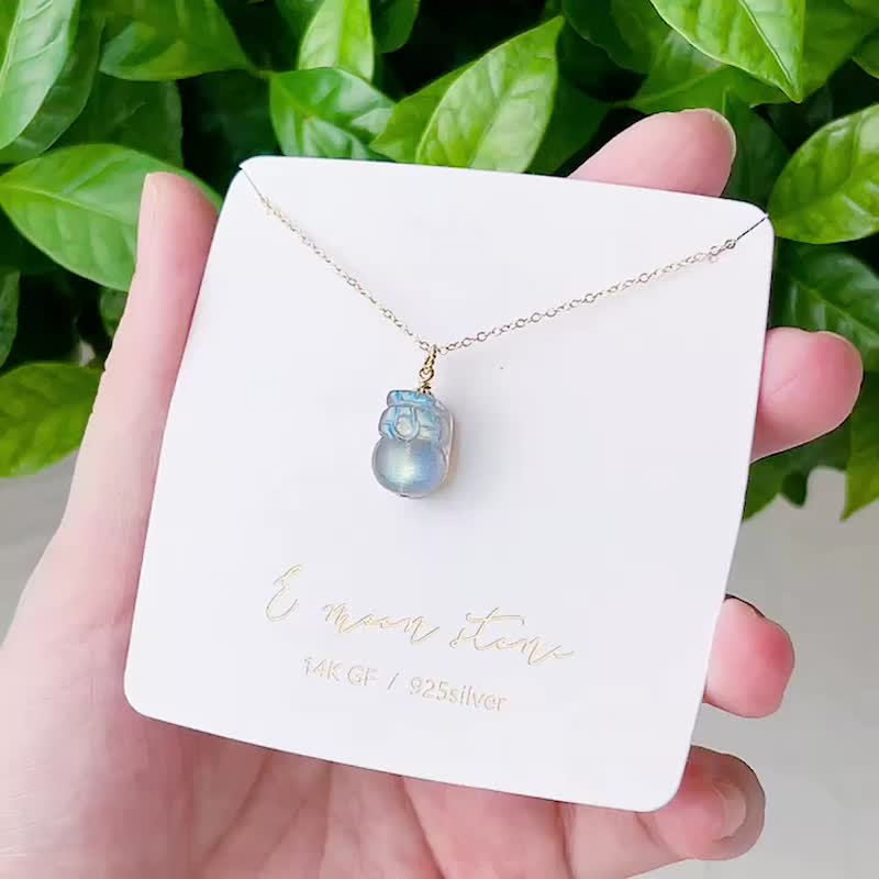 Top-quality Star Sand Ice Translucent Labradorite Lucky Pixiu Biting Money Spirit Beast Necklace 14K - สร้อยคอ - คริสตัล 