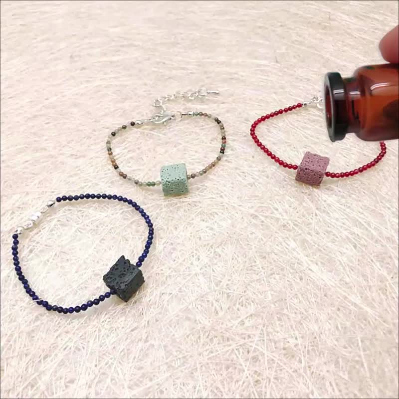 Diffuser Birthstone Bracelet Cube Aroma Rock Beaded Chain Styles Option - สร้อยข้อมือ - เครื่องประดับพลอย หลากหลายสี