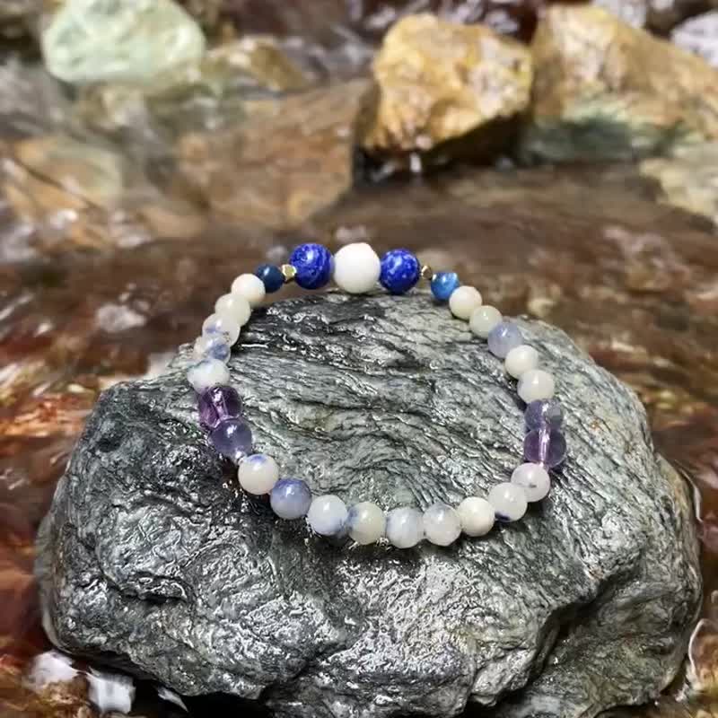 【冷靜自持】金絲硨磲/青金石/血滴菫青石/藍紋石 - 手鍊/手環 - 水晶 