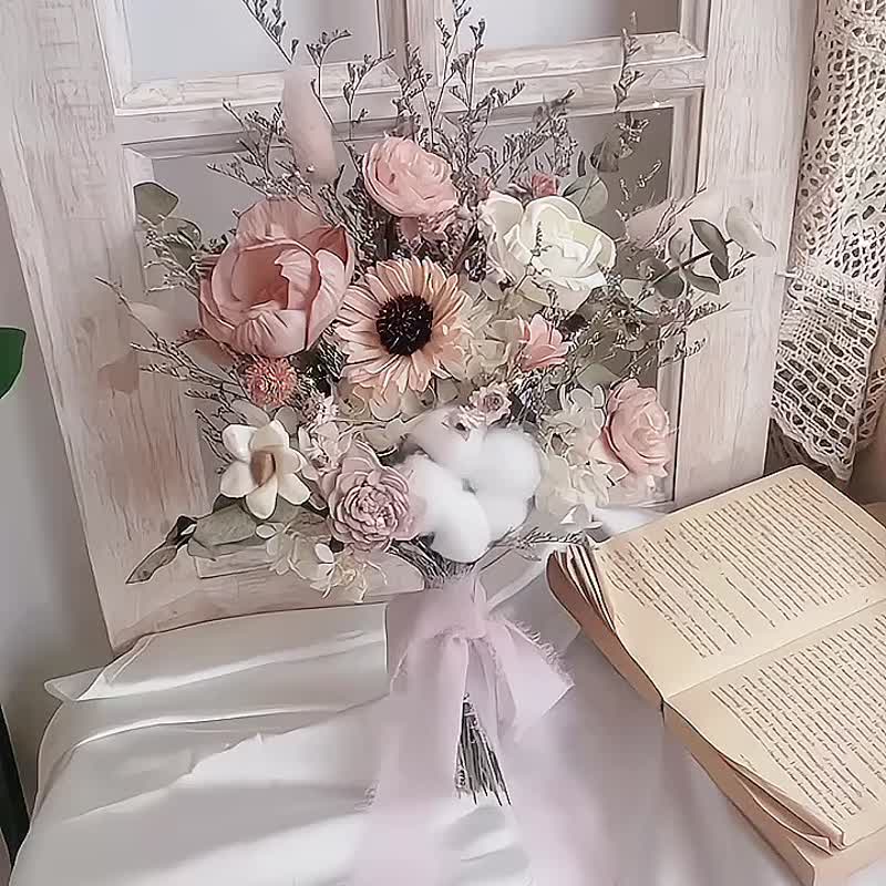 Spot dried flower bouquet Korean style bouquet registration bouquet wedding bouquet natural style bouquet - ช่อดอกไม้แห้ง - พืช/ดอกไม้ สึชมพู