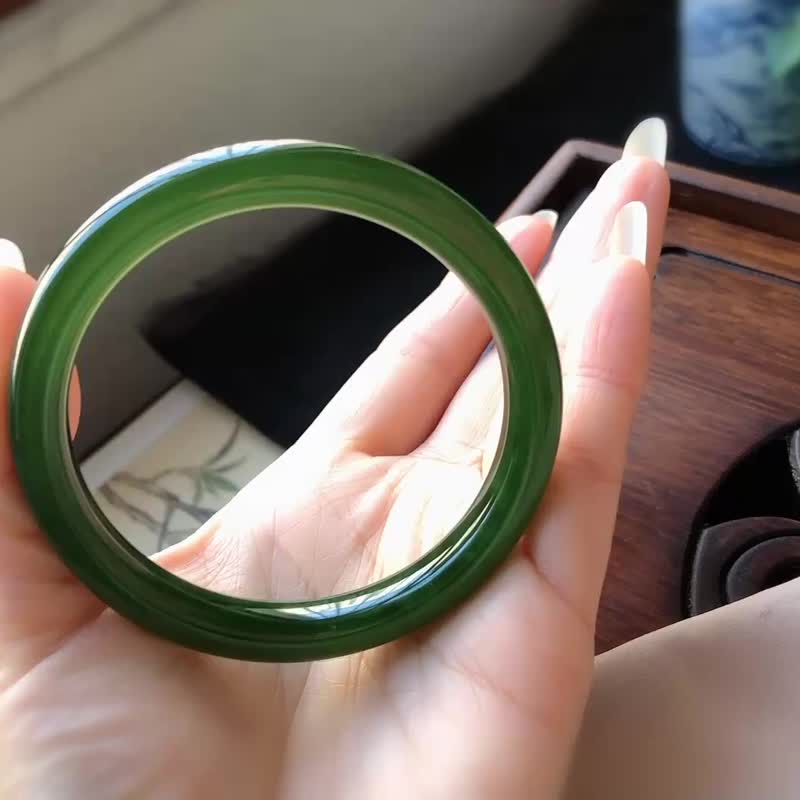 Natural Icy Cat's Eye Hetian Jade Nephrite Bangle | 59mm Inner Diameter. Wishing you peace, joy, and fulfillment in all your endeavors. - สร้อยข้อมือ - หยก 