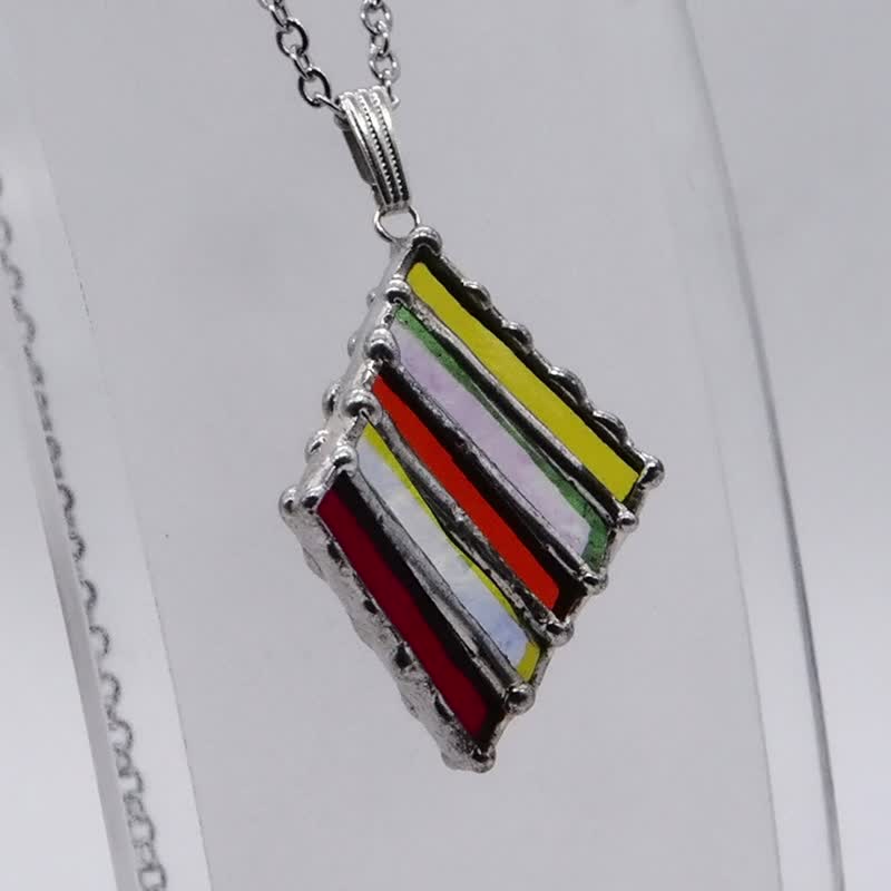 minuteness stained glass rhombus pendant - สร้อยคอ - แก้ว หลากหลายสี