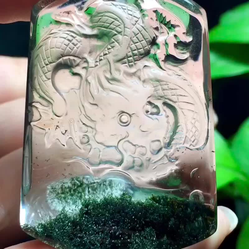 天然巴西綠幽靈龍牌吊墜個頭足  雕工精湛栩栩如生不同凡響 - 吊飾/掛飾 - 水晶 